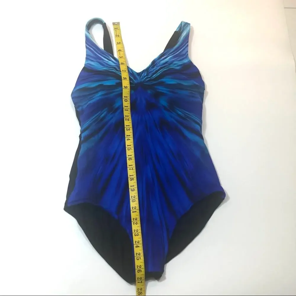 Women's Twister Chlorine Blue One Piece Swimsuit Size 10